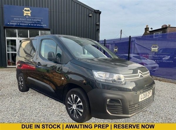 Black Used 2020 Citroën Berlingo MPV | £9,995 (Fair price) - Image 1/1