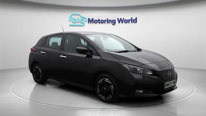 Used 2022 Nissan Leaf Acenta Hatchback | £10,405 (Fair price) - Image 1/4