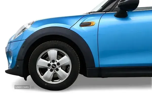 Używany Mini Cooper Hatch 136 KM (100 kW) 2015 Niebieski Hatchback