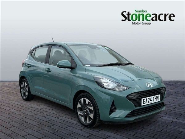 Green Used 2024 Hyundai i10 Advanced Hatchback | £13,995 (Fair price) - Image 1/4