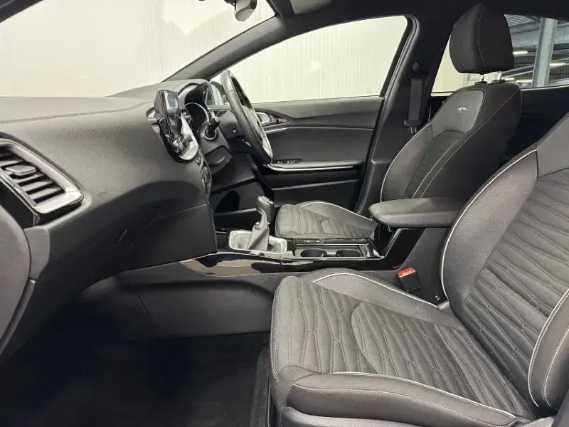 Używany Kia XCeed GT-Line 2023 Srebrny SUV
