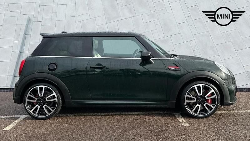 Used Mini John Cooper Works Hatch 228 HP (167 kW) 2021 Green Hatchback