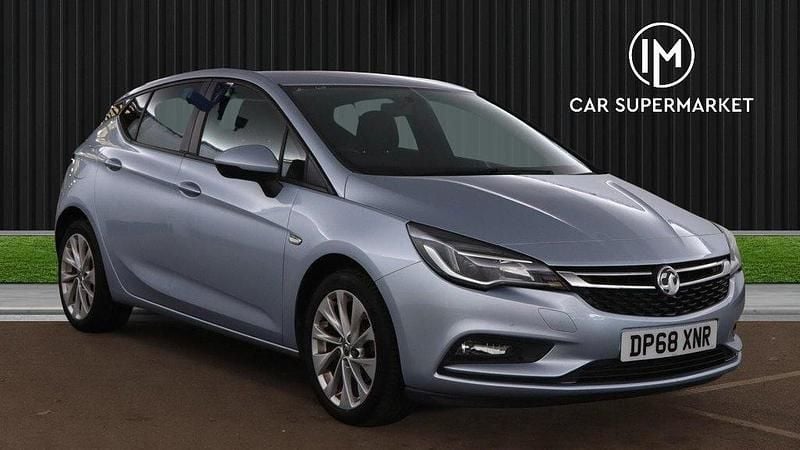 Silver Used 2018 Vauxhall Astra Design Edition Hatchback | £5,885 (Good price) - Image 1/4