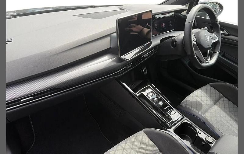 Used VW Golf VIII R-line 147 HP (108 kW) 2025 Black Hatchback