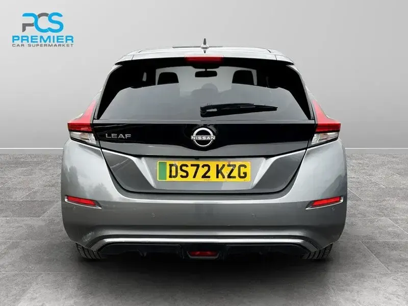 Used Nissan Leaf N-Connecta 110 kW (150 HP) 2022 Grey Hatchback