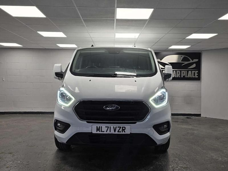 Used Ford Transit Custom Limited 130 HP (95 kW) 2021 White Van