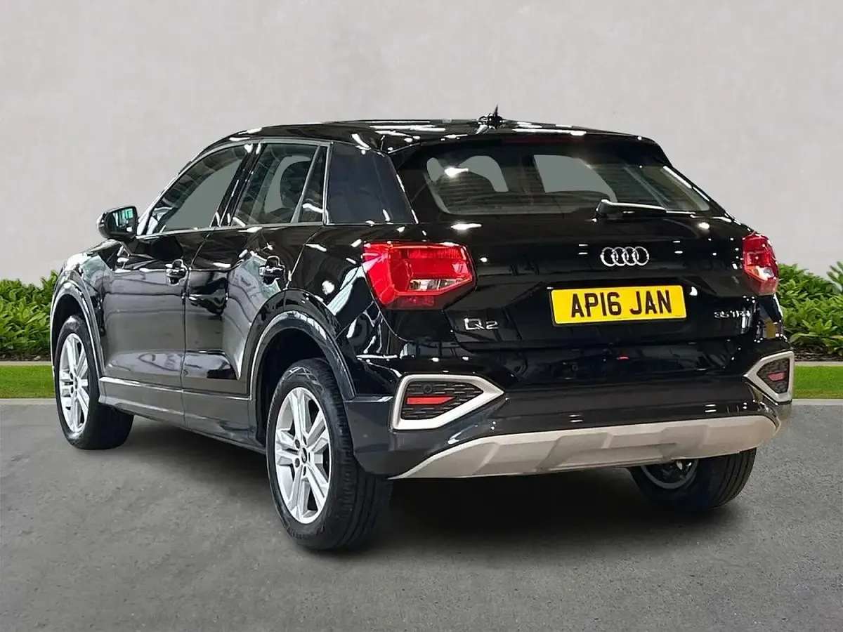 Used Audi Q2 Sport 150 HP (110 kW) 2023 Black SUV
