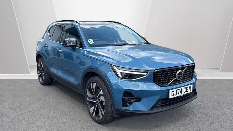 Used 2025 Volvo XC40 Ultra SUV | £37,995 (Expensive) - Image 1/3