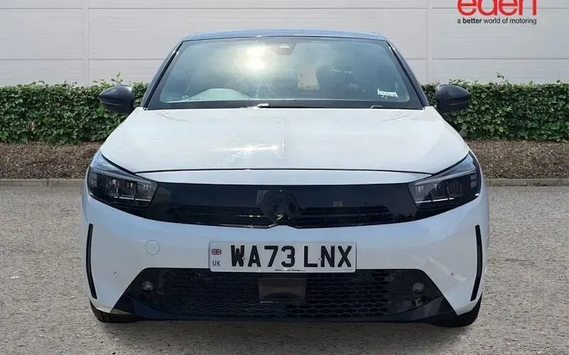 Used Vauxhall Corsa 75 HP (55 kW) 2024 White Hatchback