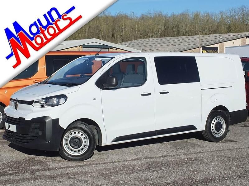Used Citroën Dispatch 145 HP (106 kW) 2024 White MPV