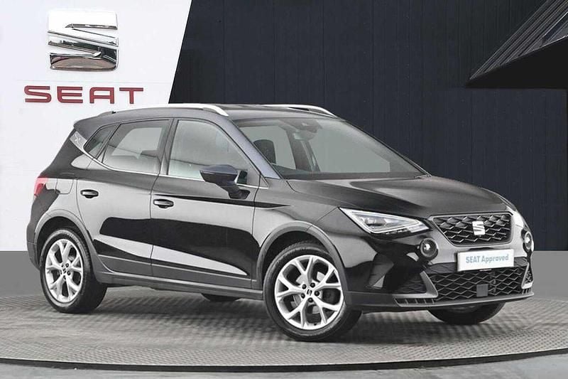 Used 2024 Seat Arona FR SUV | £15,166 (Fair price) - Image 1/4