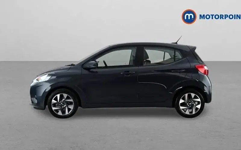 Used Hyundai i10 Advanced 63 HP (46 kW) 2025 Grey Hatchback
