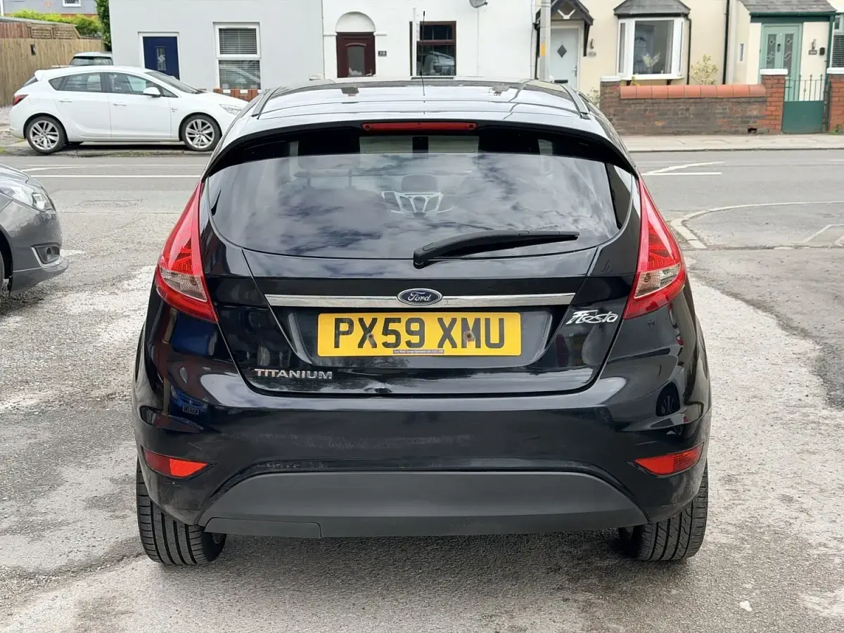 Used Ford Fiesta Titanium 2009 Black Hatchback