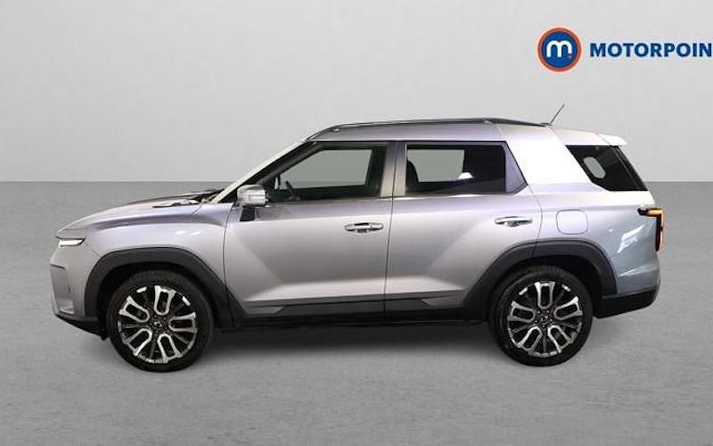 Used Ssangyong (KGM) Torres 163 HP (119 kW) 2024 Silver SUV
