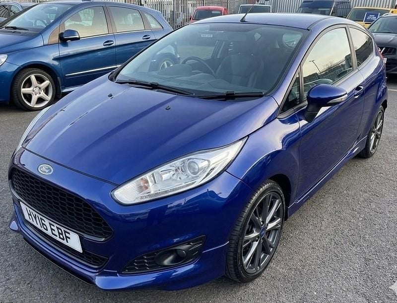 Used Ford Fiesta Zetec 125 HP (91 kW) 2016 Blue Hatchback