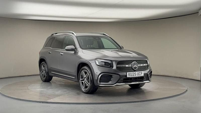 Mountain grey Used 2025 Mercedes GLB200 Executive SUV | £31,000 (Fair price) - Image 1/4