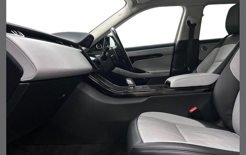 Used Land Rover Range Rover evoque HSE Dynamic 200 HP (147 kW) 2025 Black SUV