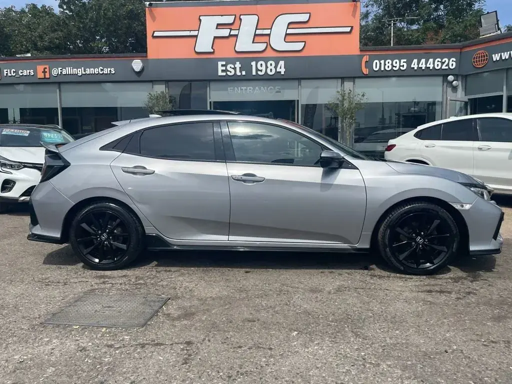 Used Honda Civic Sport 126 HP (92 kW) 2020 Silver Hatchback