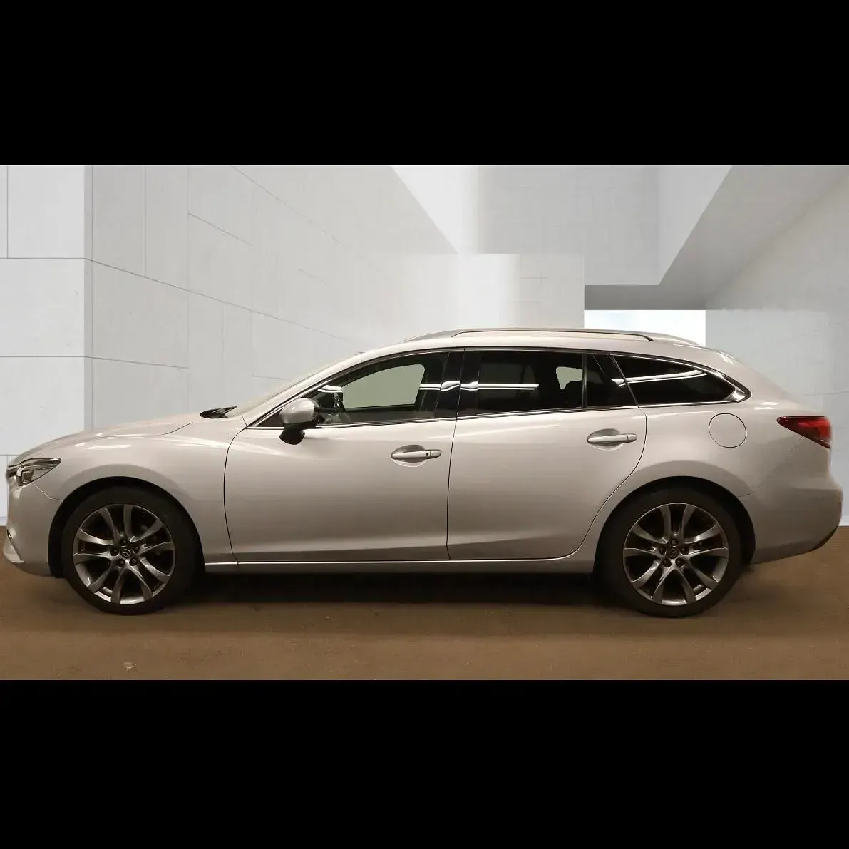 Used Mazda 6 Inclusive 175 HP (128 kW) 2016 Silver Estate