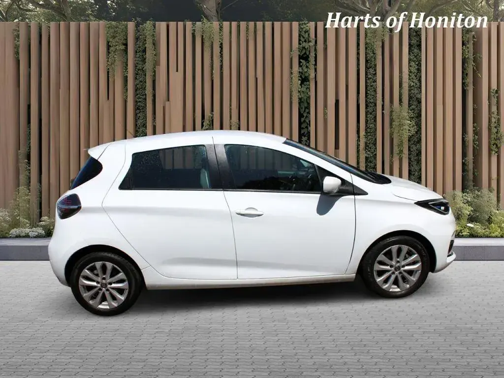 Used Renault Zoe Iconic 80 kW (109 HP) 2021 Hatchback