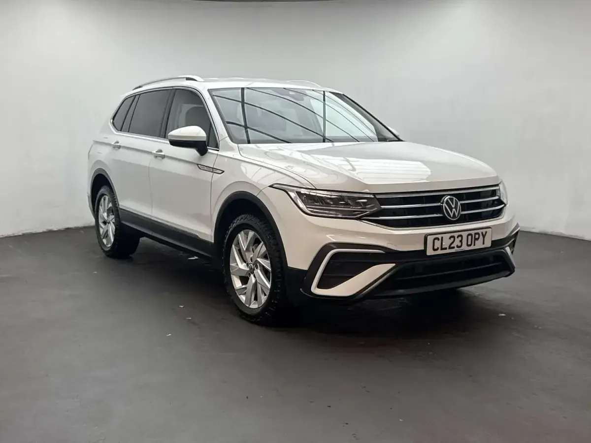 Used VW Tiguan Allspace Life 150 HP (110 kW) 2023 White SUV