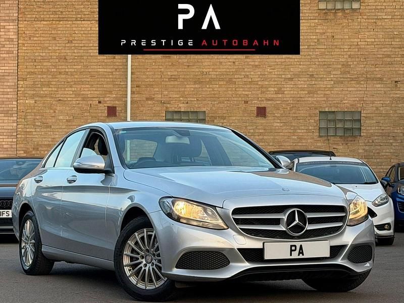 Begagnad Mercedes C220 Executive 170 HK (125 kW) 2015 Silver Sedan