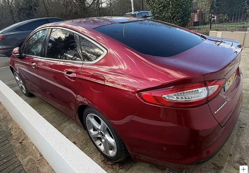 Used Ford Mondeo Titanium 2018 Red Sedan