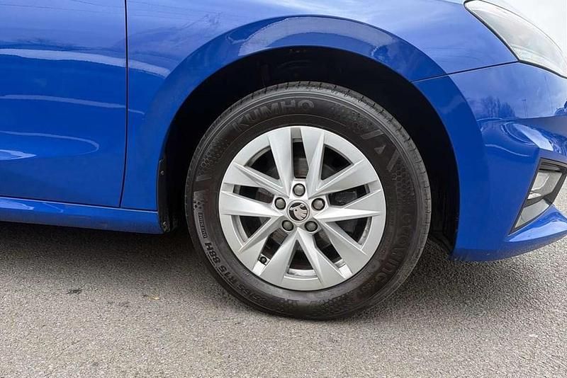 Used Skoda Fabia Comfort 79 HP (58 kW) 2023 Blue Hatchback