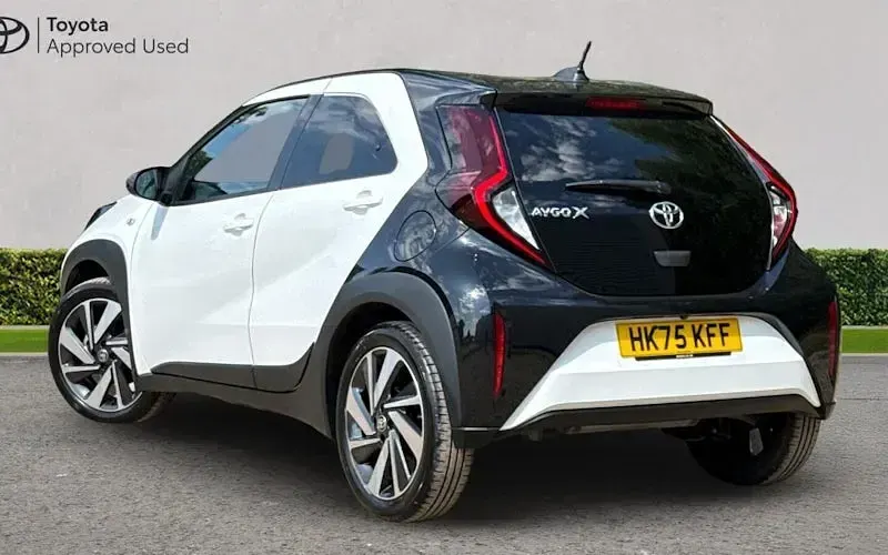 Used Toyota Aygo X 72 HP (52 kW) 2025 White SUV