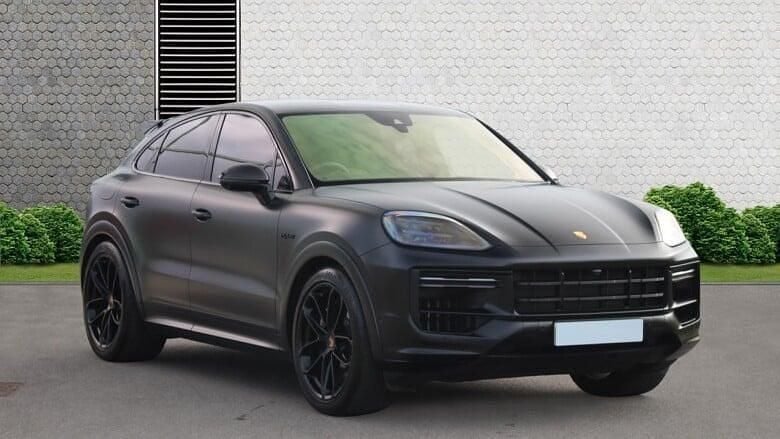 Used Porsche Cayenne Turbo E-Hybrid 739 HP (543 kW) 2025 Black SUV