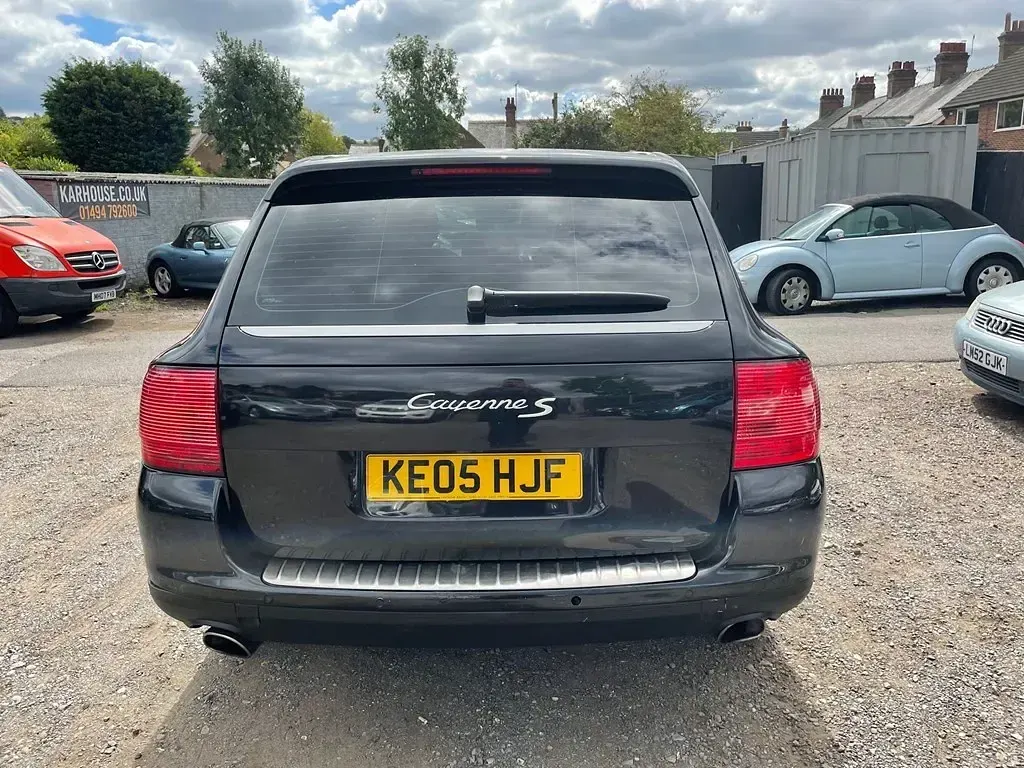 Begagnad Porsche Cayenne 2005 Svart SUV