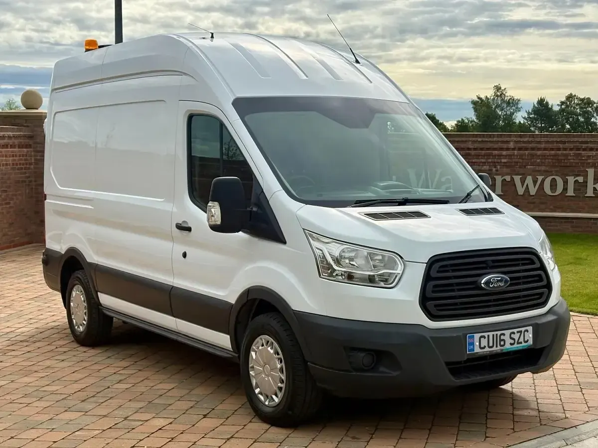 Used Ford Transit 155 HP (114 kW) 2016 White Van