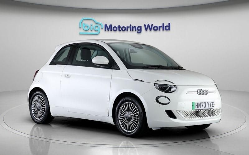 Used Fiat 500e 69 kW (95 HP) 2024 White Hatchback