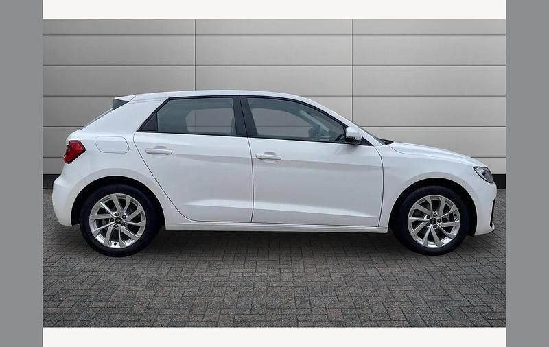 Used Audi A1 Sport 116 HP (85 kW) 2025 White SUV