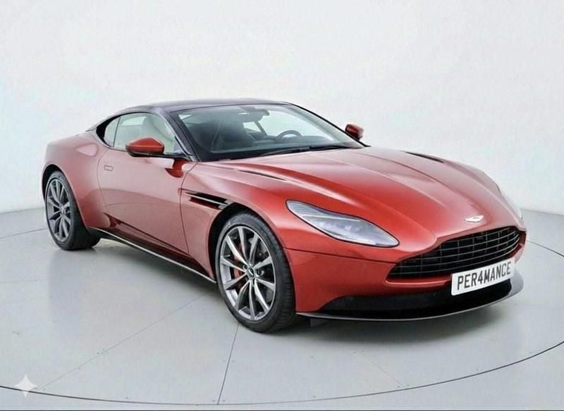 Used Aston Martin DB11 510 HP (375 kW) 2018 Red Coupe