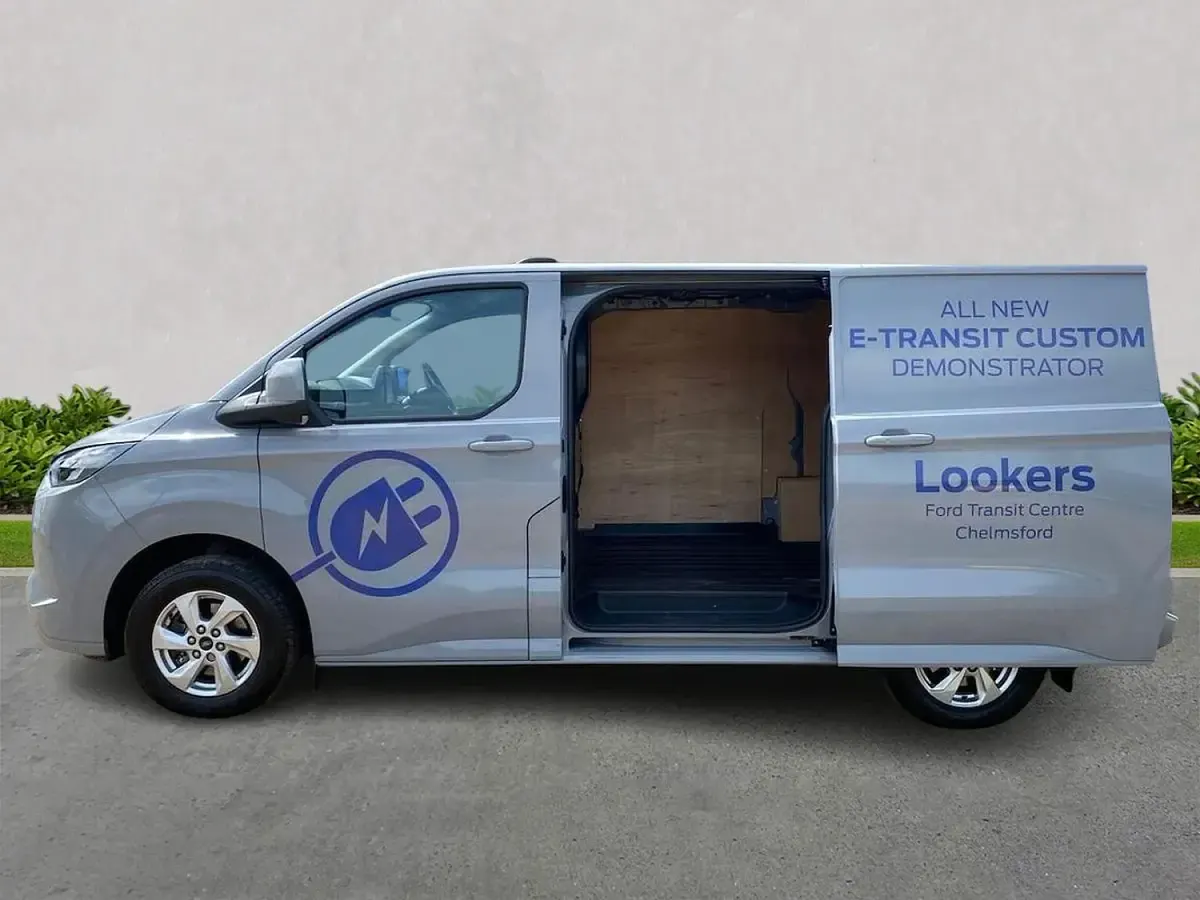 Used Ford Transit Custom Limited 100 kW (136 HP) 2025 Grey Van