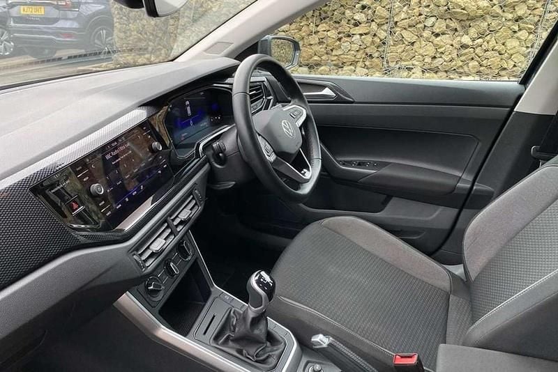 Used VW Polo Life 80 HP (58 kW) 2023 Black Hatchback