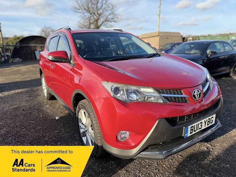 Used Toyota RAV4 2013 Red Estate
