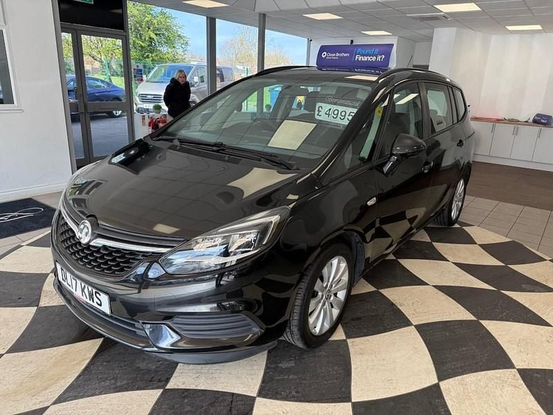 Used Vauxhall Zafira Design Edition 140 HP (102 kW) 2017 Black MPV