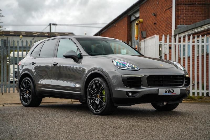 Used Porsche Cayenne S E-Hybrid 2016 Grey SUV
