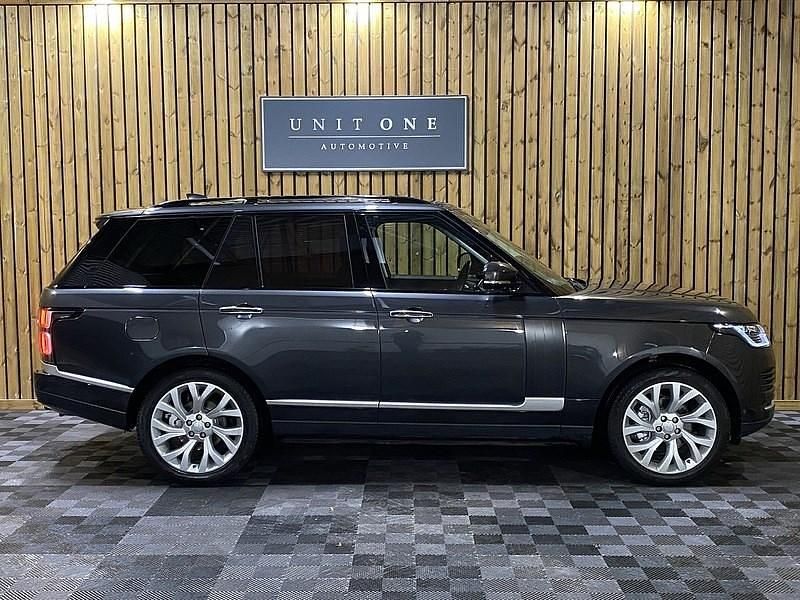 Used Land Rover Range Rover Vogue SE 275 HP (202 kW) 2019 Grey SUV