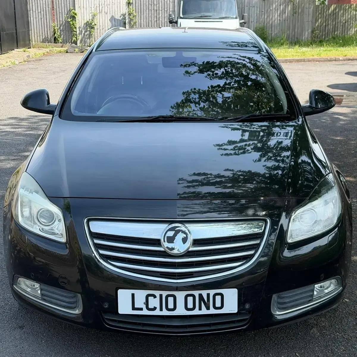 Used Vauxhall Insignia Elite 160 HP (117 kW) 2010 Black Estate