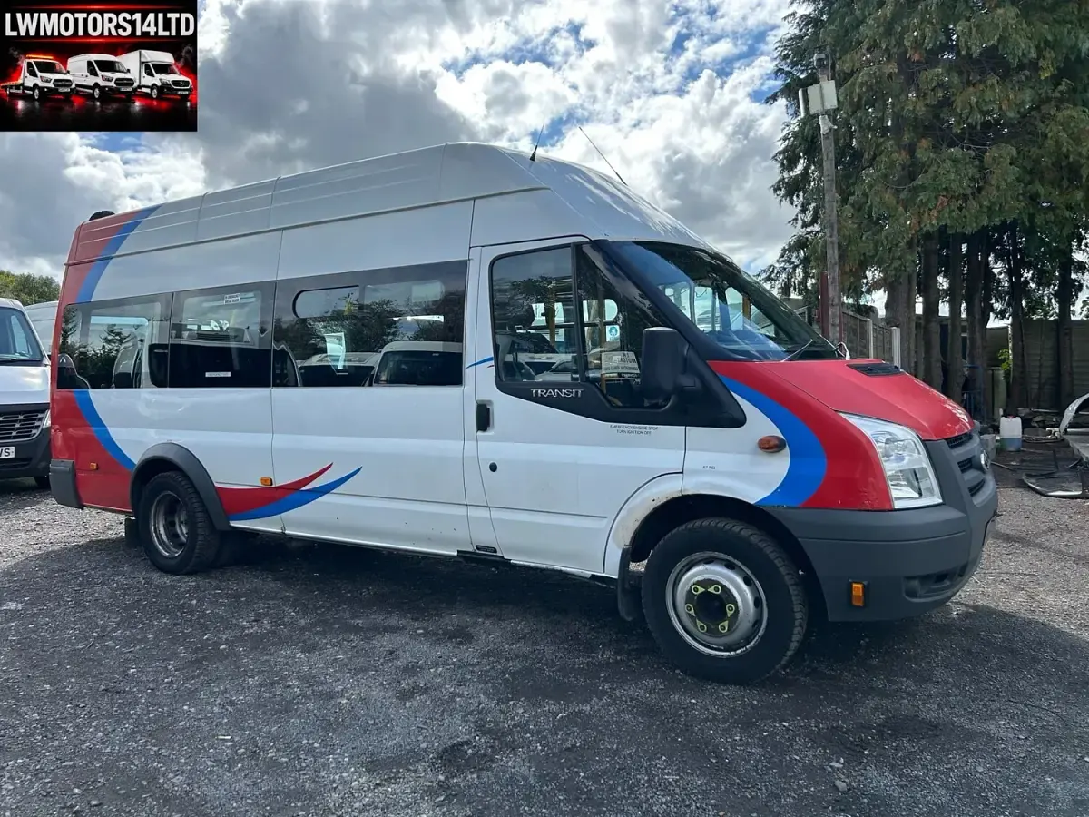 Used Ford Transit 115 HP (84 kW) 2010 White Van
