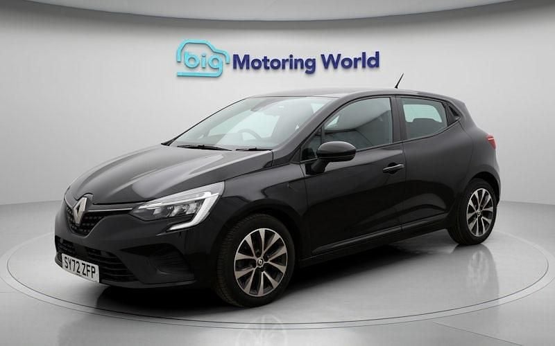 Used Renault Clio V Evolution 90 HP (66 kW) 2022 Black Hatchback