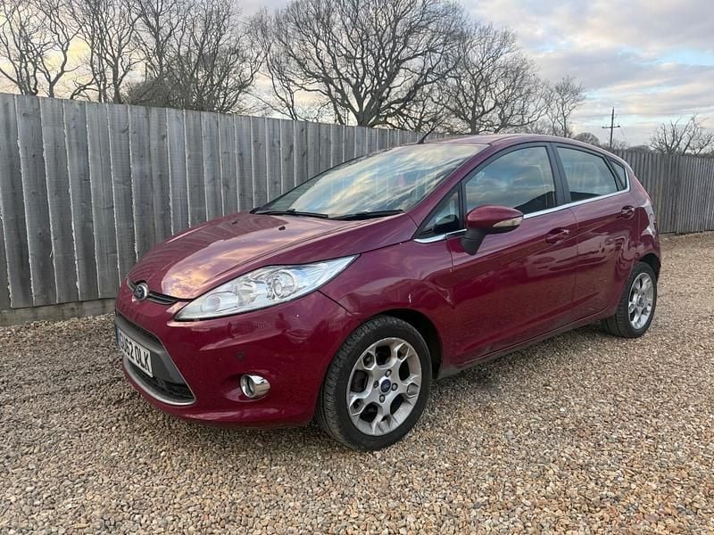 Used Ford Fiesta Zetec 2012 Red Hatchback