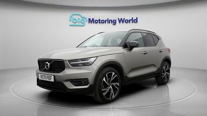 Used Volvo XC40 R-Design Pro 163 HP (119 kW) 2022 Grey SUV