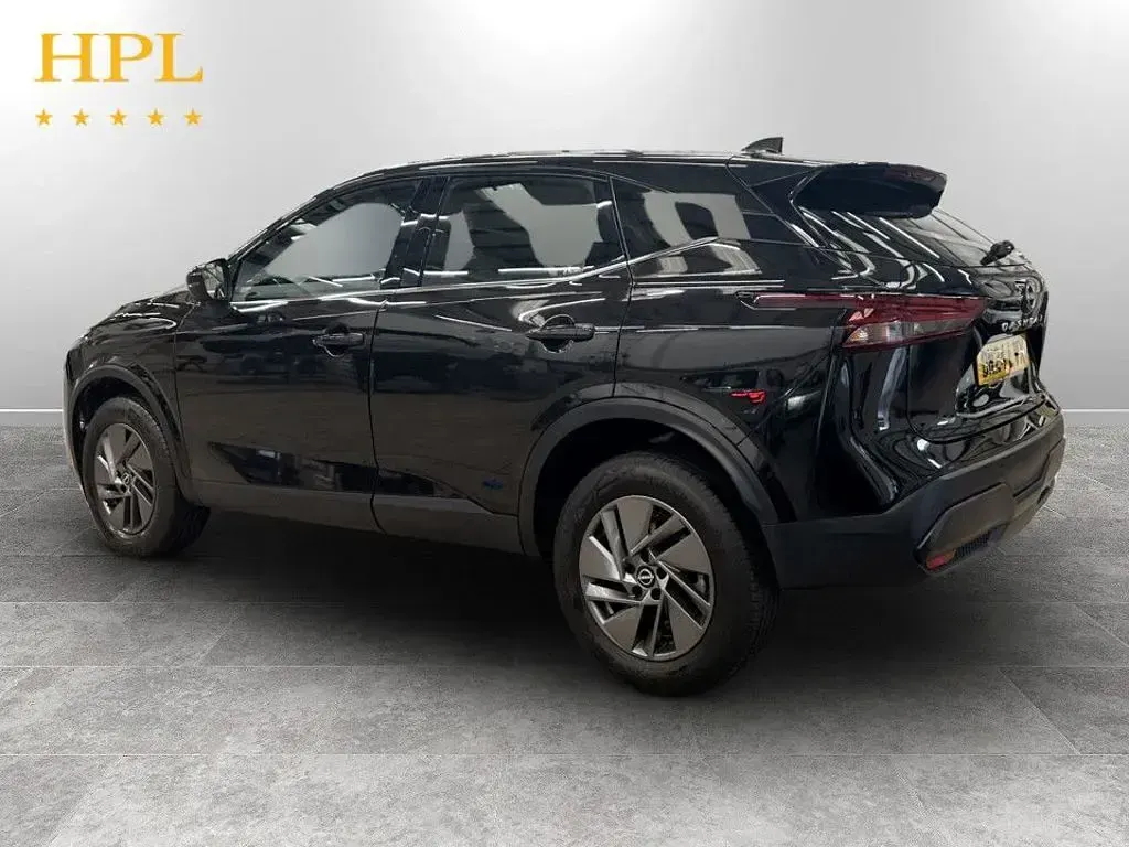 Used Nissan Qashqai Acenta Premium 140 HP (102 kW) 2024 Black SUV