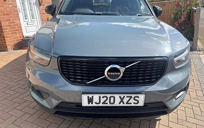 Used Volvo XC40 R-Design Pro 150 HP (110 kW) 2020 Grey SUV