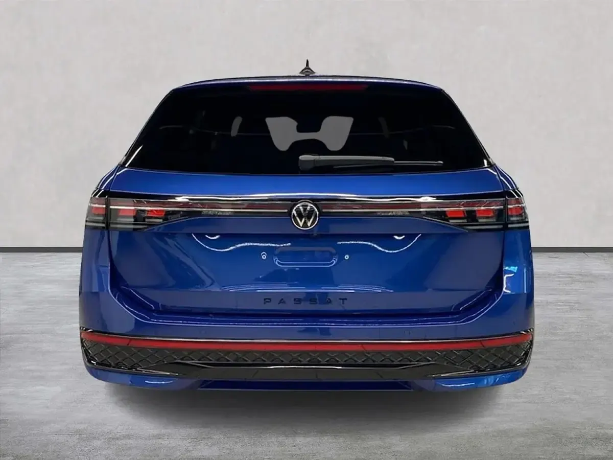 Ny VW Passat R-line 150 HK (110 kW) 2026 Blå Kombi