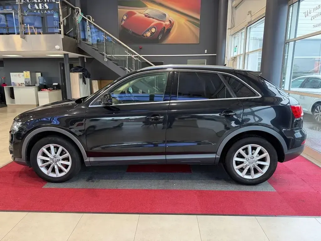 Used Audi Q3 Design 170 HP (125 kW) 2013 Black SUV